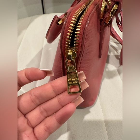 Prada Mini Promenade - Tamaris - Picture 3 of 15